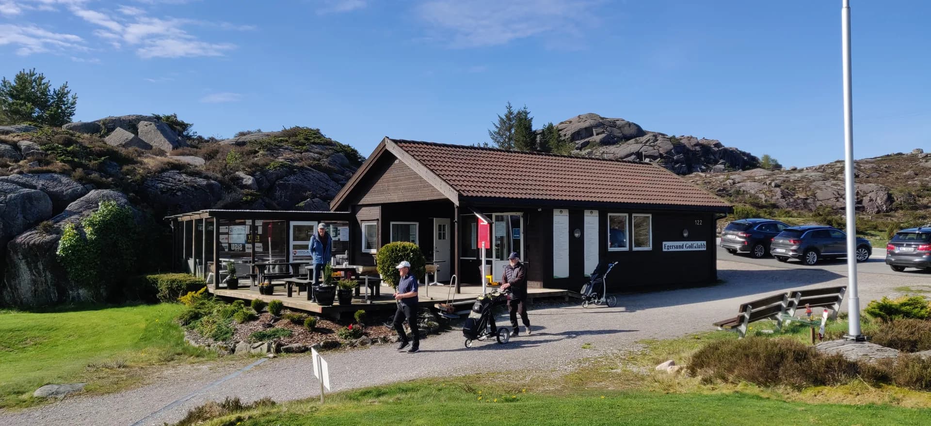 Pro shop at Egersund Golf Club by the clubhouse