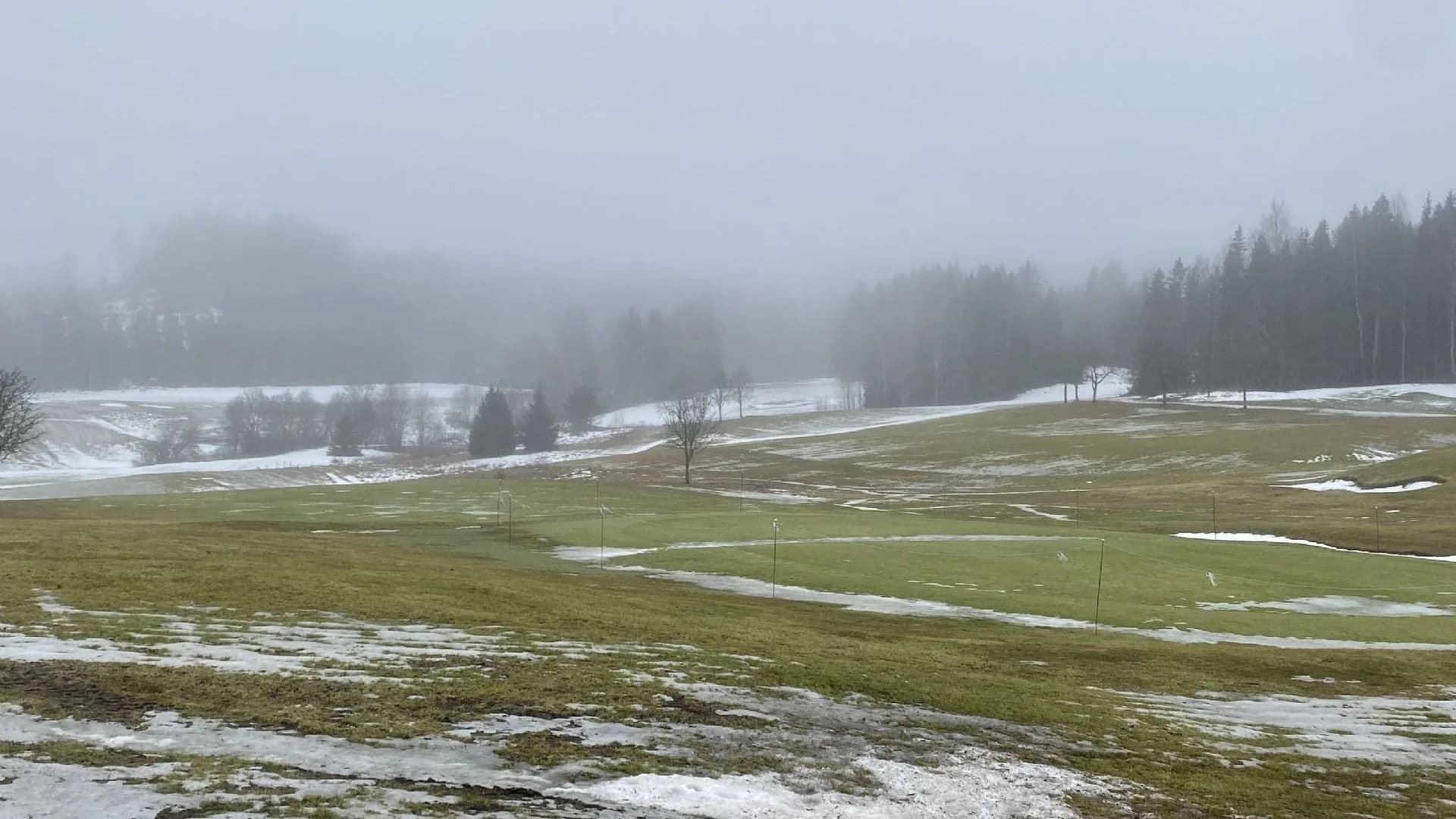 Østmarka Golf Club in Ytre Enebakk with bunkers and forest terrain